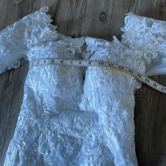 White Formal Wedding Gown - Picture 10 of 11